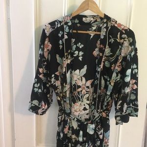 Flowy flower printed robe